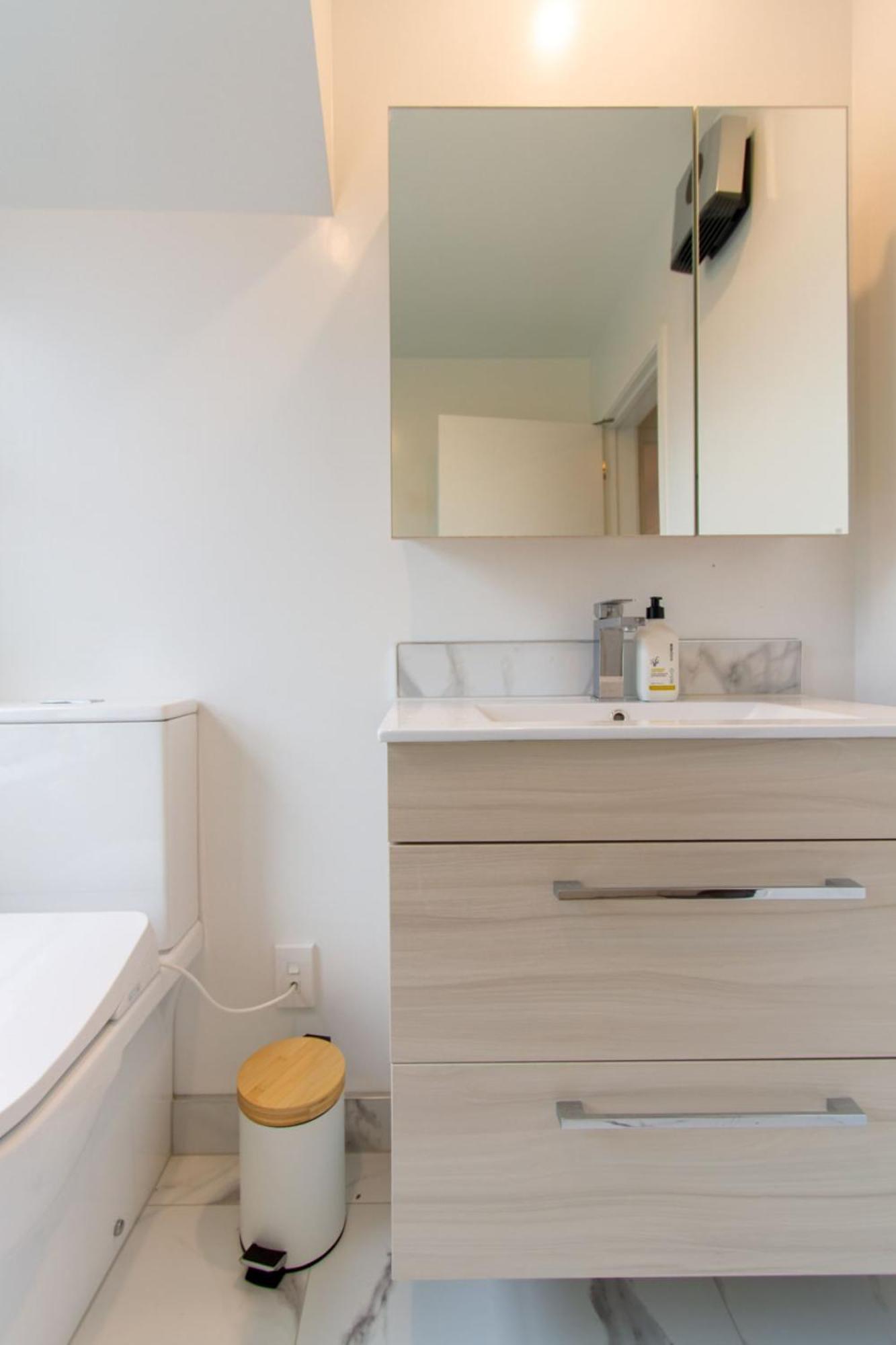 Gorgeous In Green - 2 Bed Central Oasis W/King Bed Christchurch Eksteriør bilde