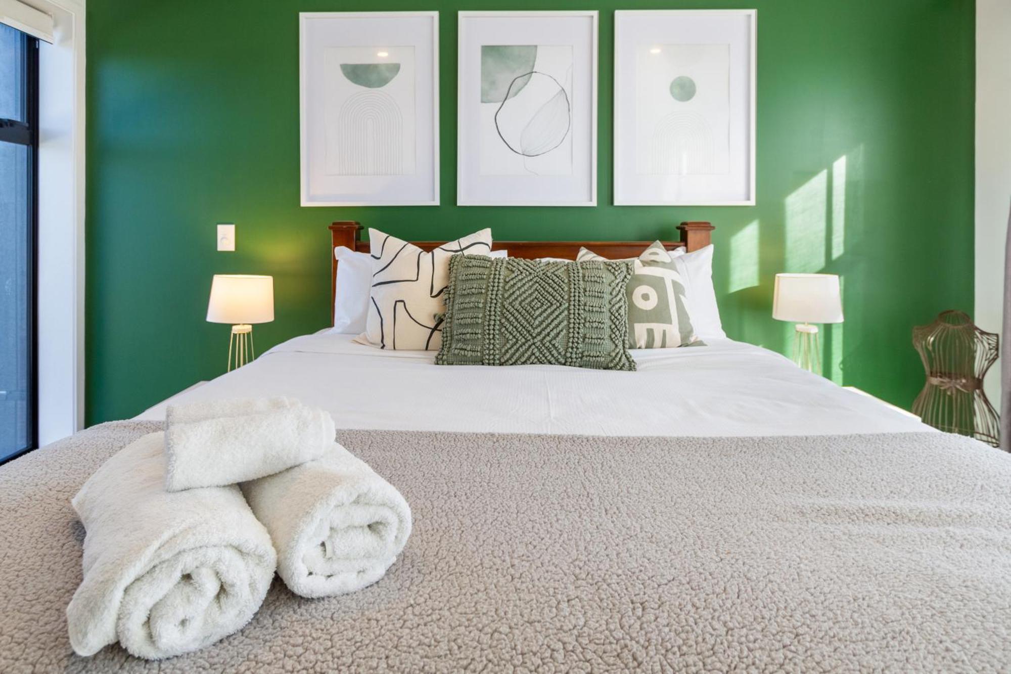 Gorgeous In Green - 2 Bed Central Oasis W/King Bed Christchurch Eksteriør bilde