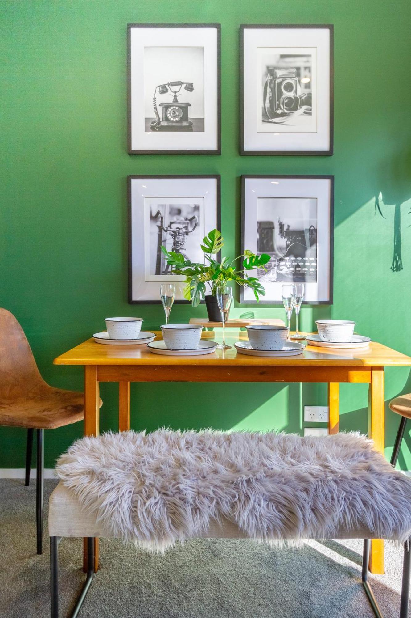 Gorgeous In Green - 2 Bed Central Oasis W/King Bed Christchurch Eksteriør bilde