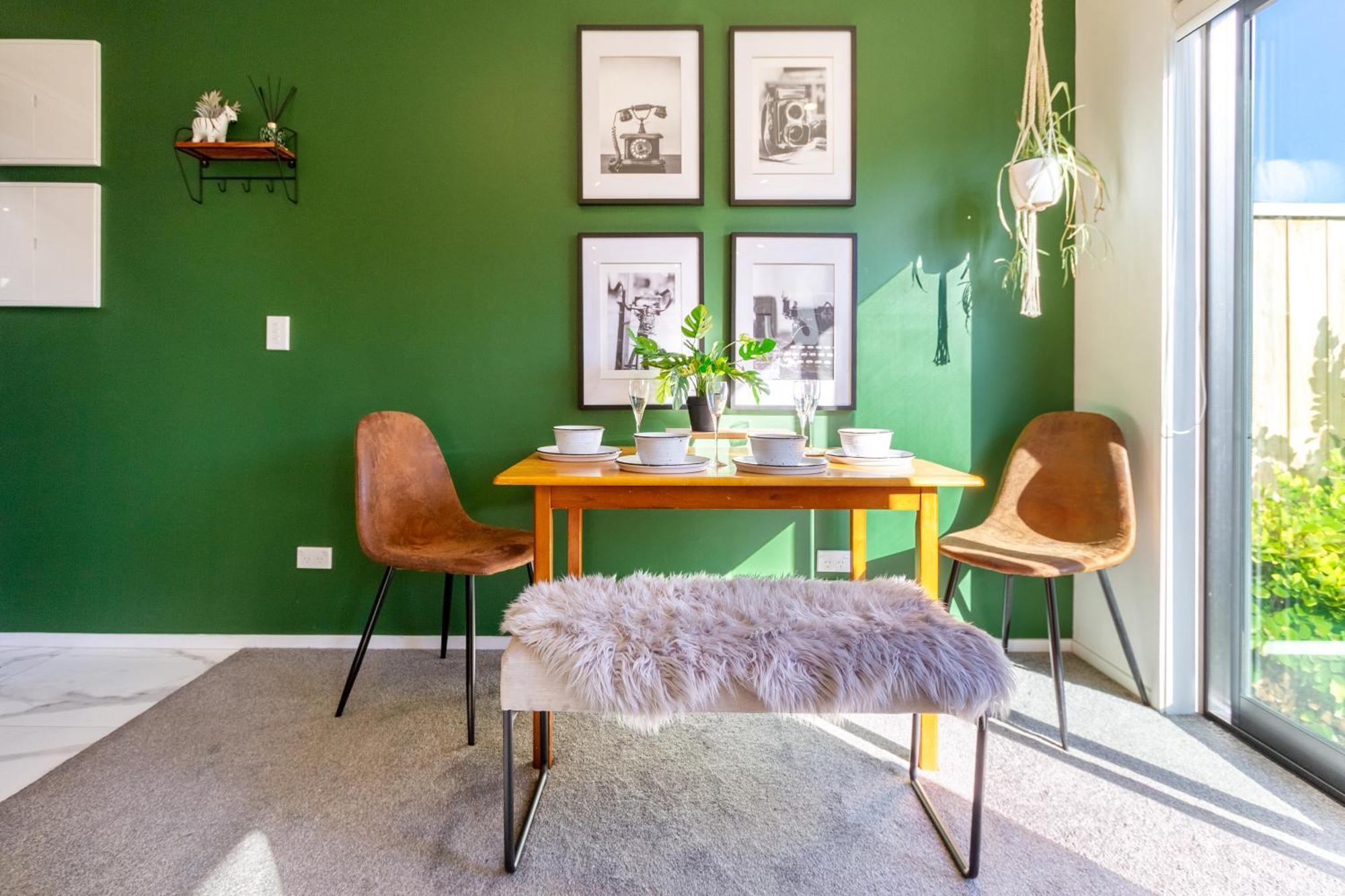 Gorgeous In Green - 2 Bed Central Oasis W/King Bed Christchurch Eksteriør bilde